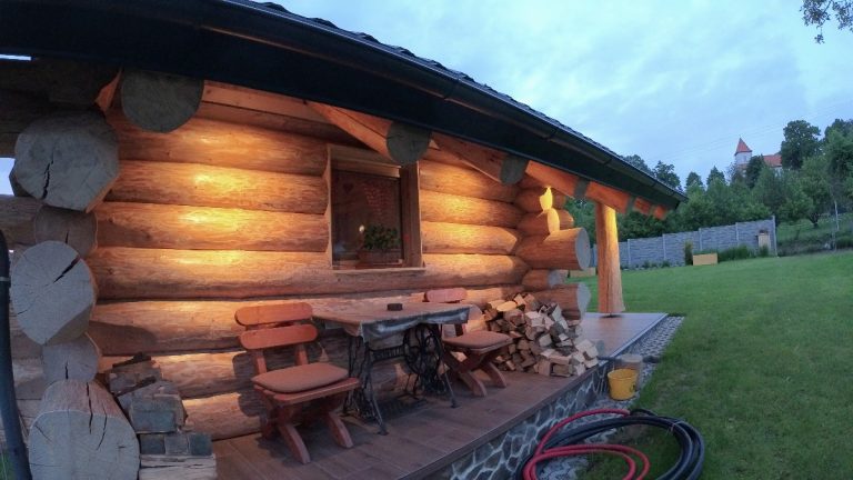 Zrubový dom, kanadský štýl, log home | jrloghomes.sk